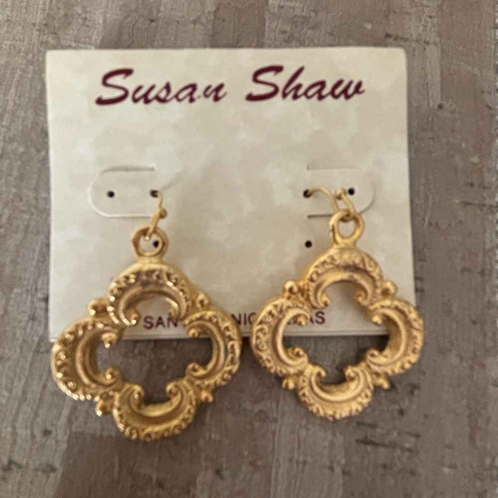 Susan Shaw Gold Earrings